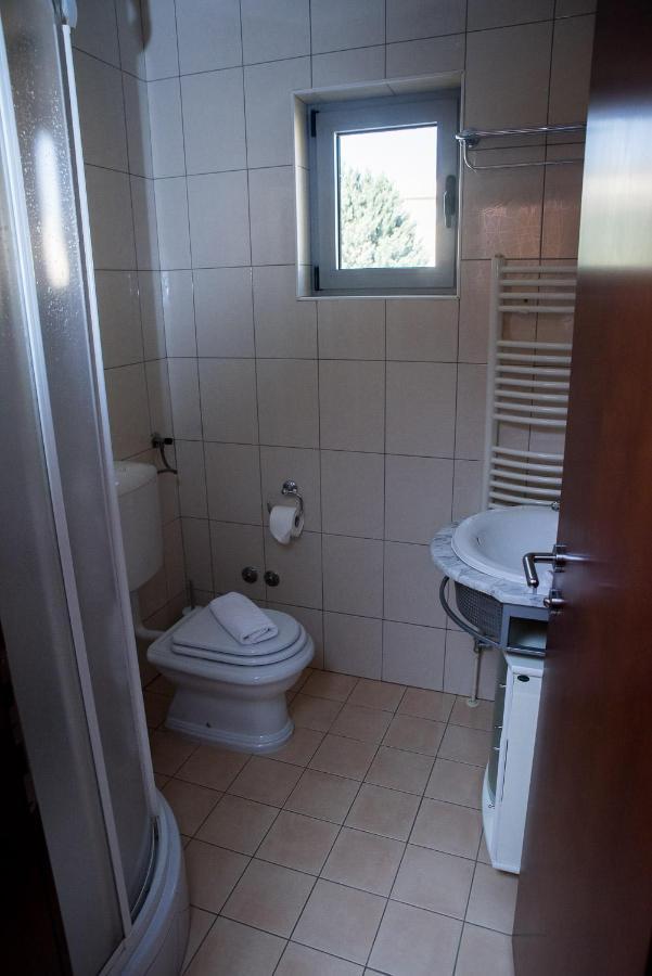 Hotel Hum Любушки Екстер'єр фото