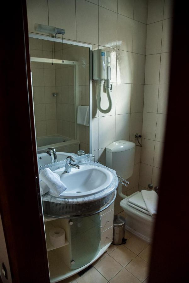 Hotel Hum Любушки Екстер'єр фото