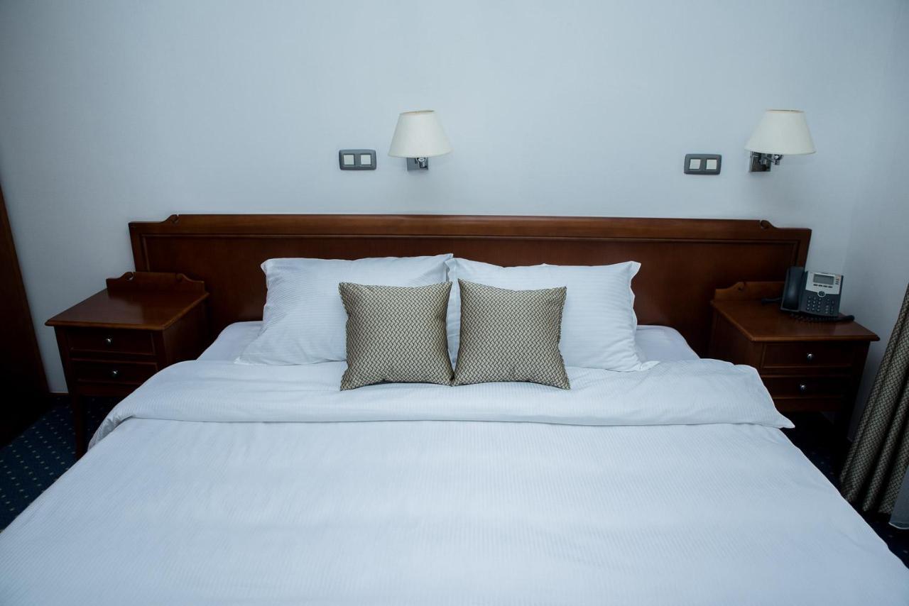 Hotel Hum Любушки Екстер'єр фото